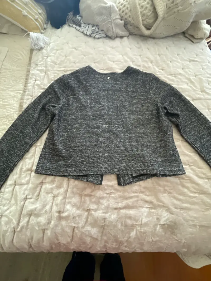 Chaqueta gris de mujer - 4