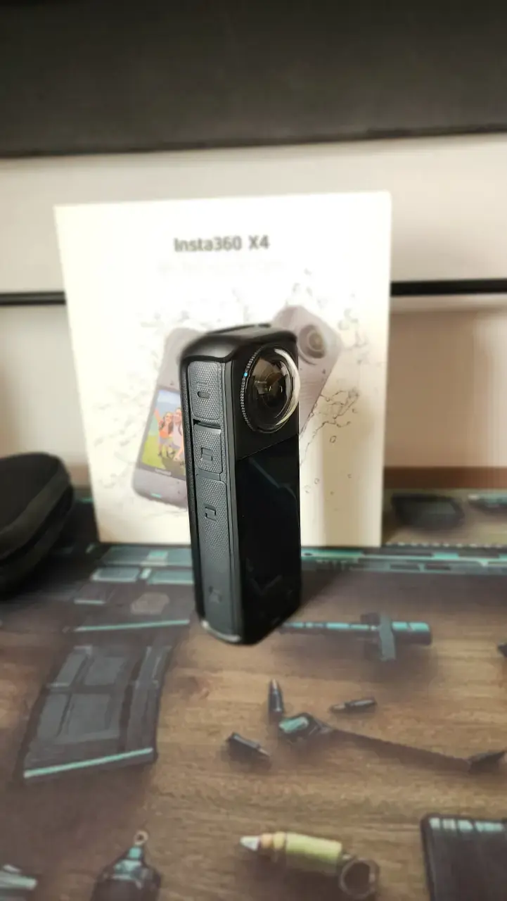 Cámara Insta360 X4 - 2