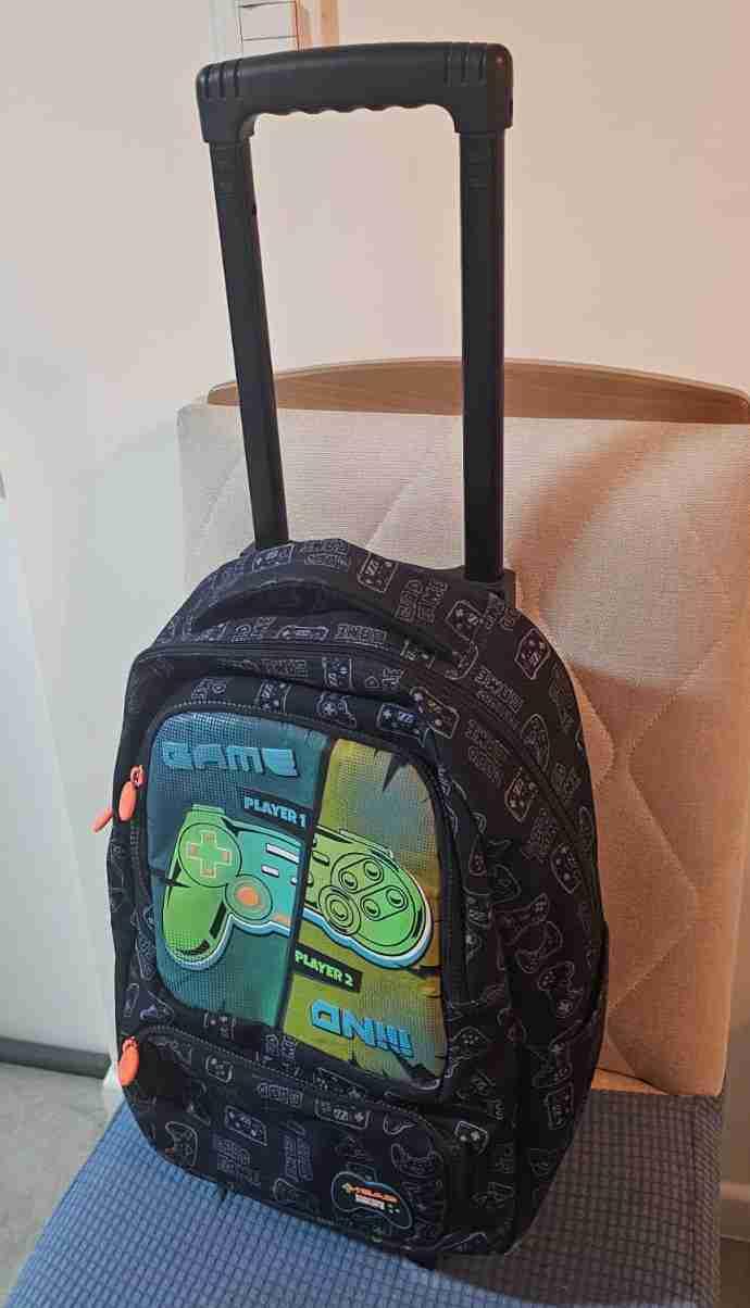 Mochila Head gamer con ruedas - 1