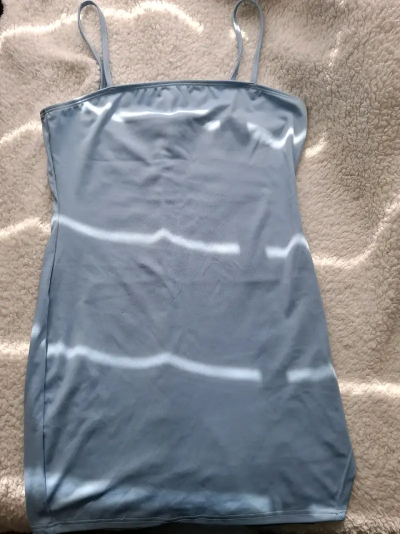 Vestido azul claro de tirantes - 1