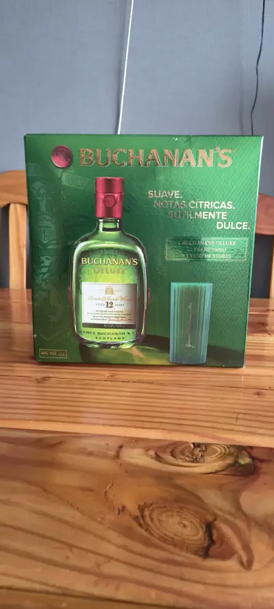 Whisky Buchanan's Deluxe 12 años - miniatura 1