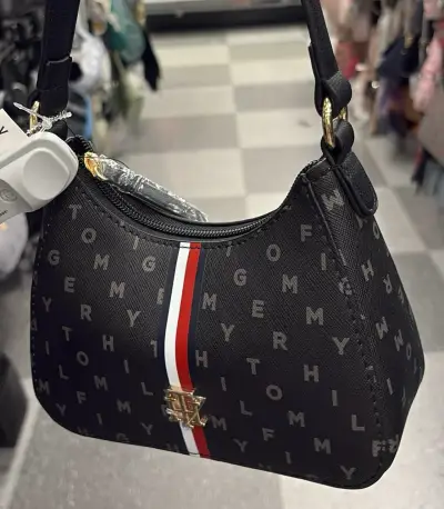 Cartera negra Tommy Hilfiger - miniatura 1