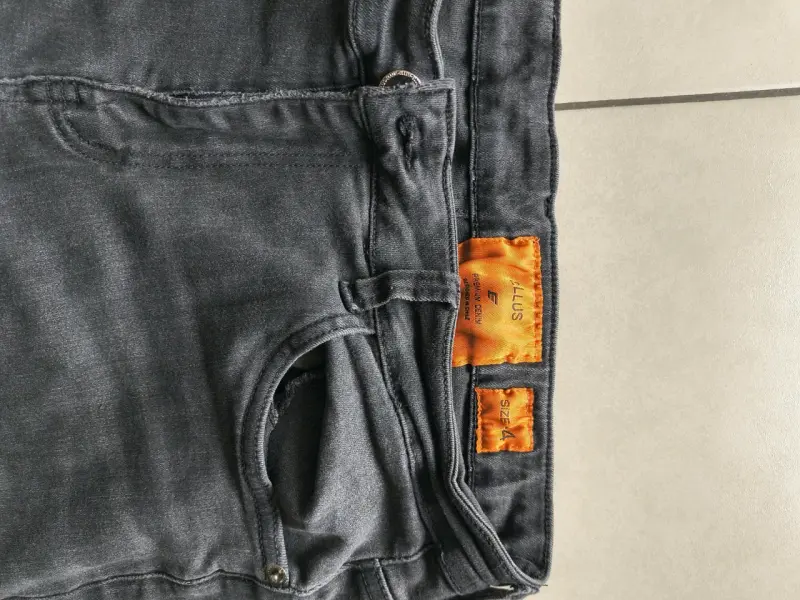 Jeans gris oscuro de hombre - 2