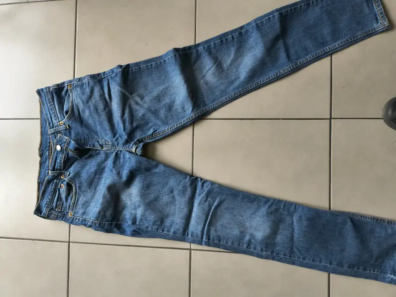 Jeans azules de mezclilla - 1