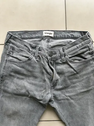 Jeans gris Wrangler - miniatura 2