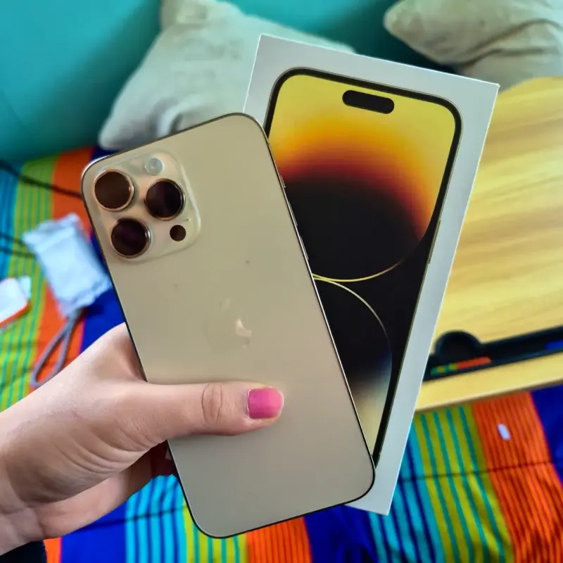 iPhone 14 Pro Max Dorado 256GB - 1