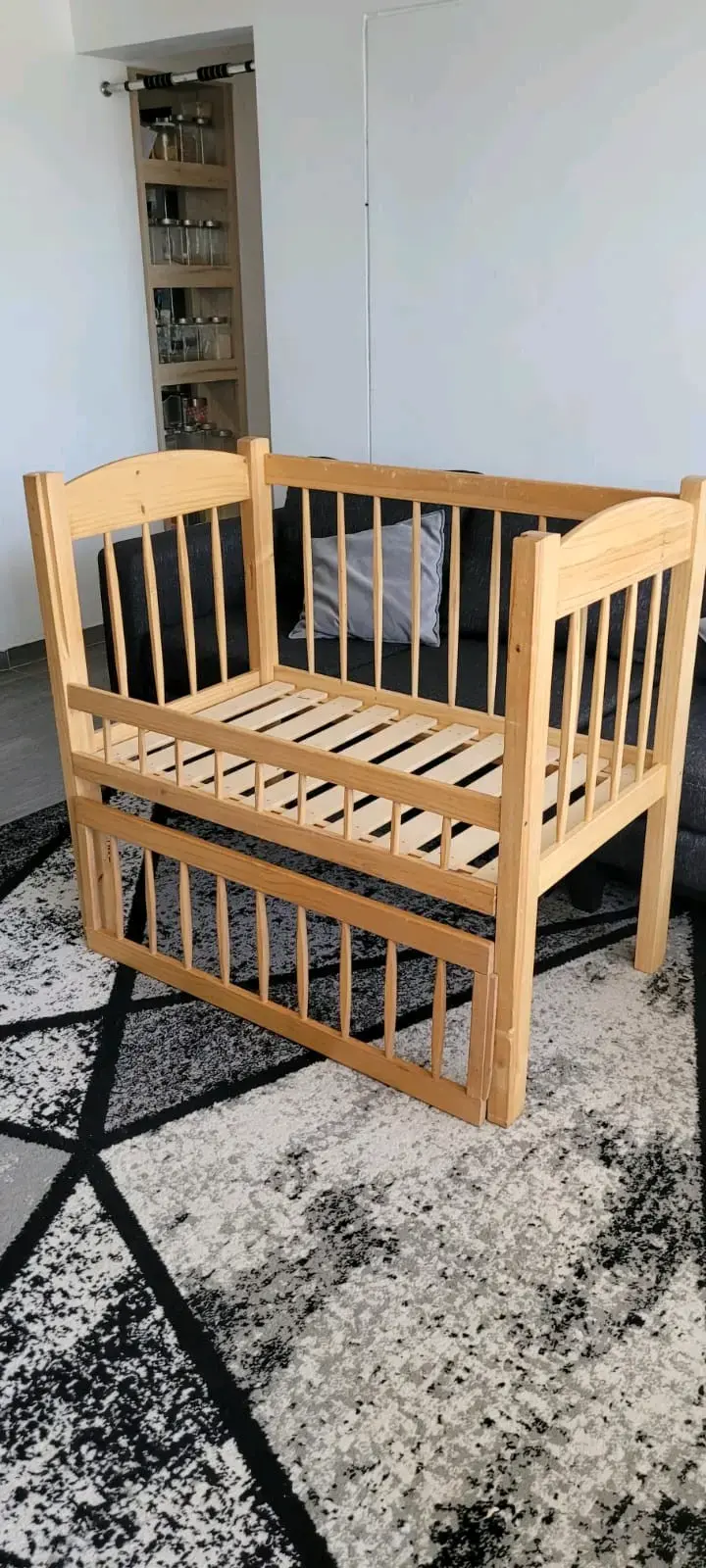 Cuna de madera para bebé - 1