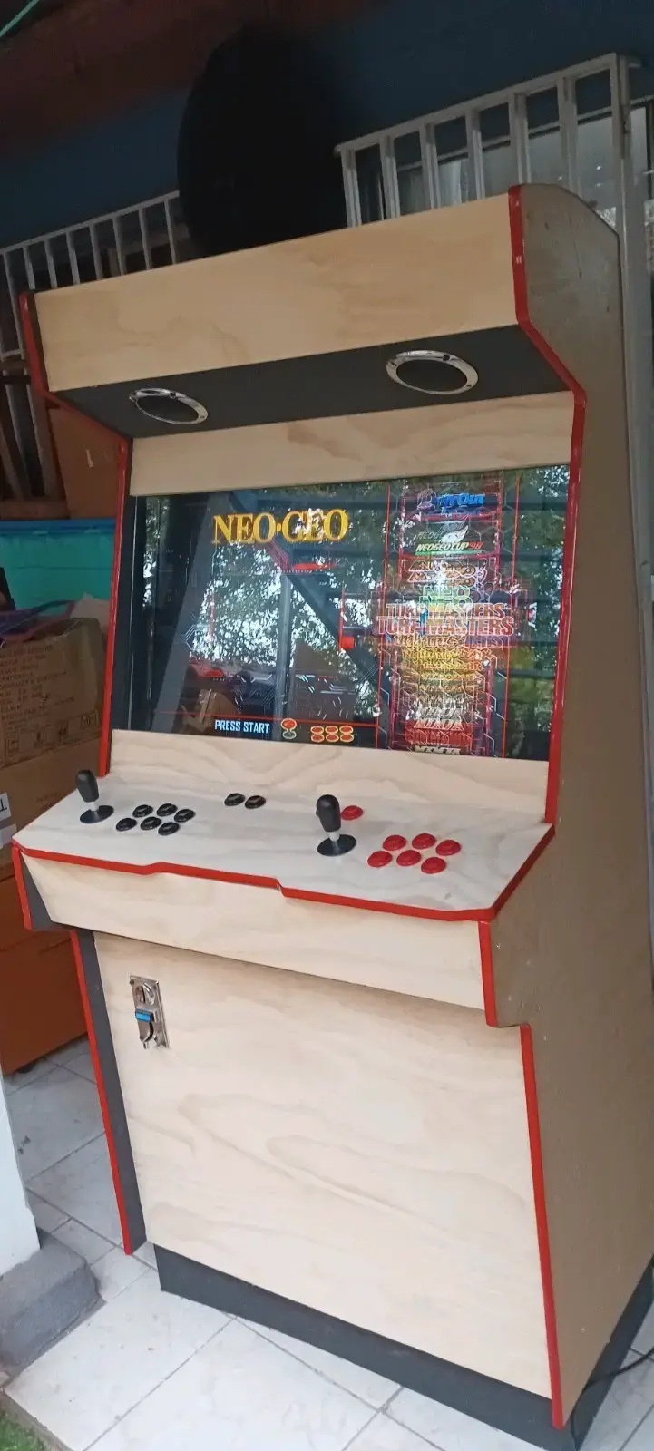 Máquina arcade con juegos retro - 4