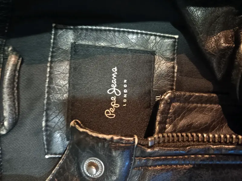 Chaqueta de cuero negra - 2