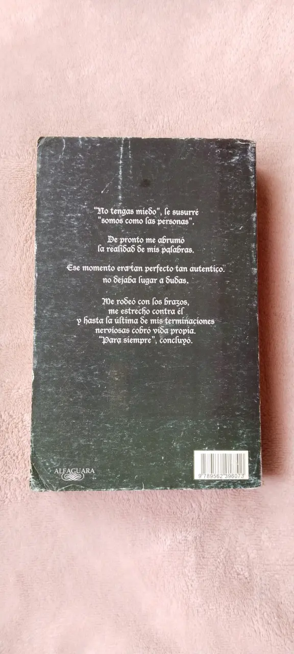 Libro Amanecer de la Saga Crepúsculo - 3