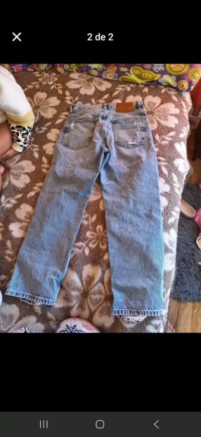 Jeans desgastados para mujer - miniatura 2