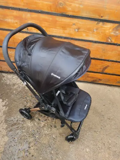 Coche de bebé negro Bebesit - miniatura 2