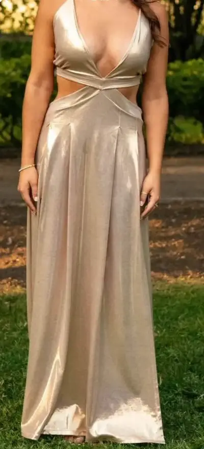 Vestido largo dorado elegante - miniatura 1
