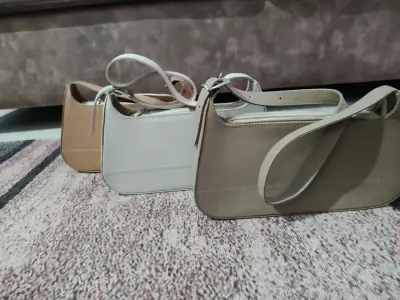 Cartera pequeña y elegante,colores neutros - miniatura 1