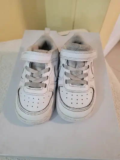 Zapatillas blancas para niños t23 - miniatura 1