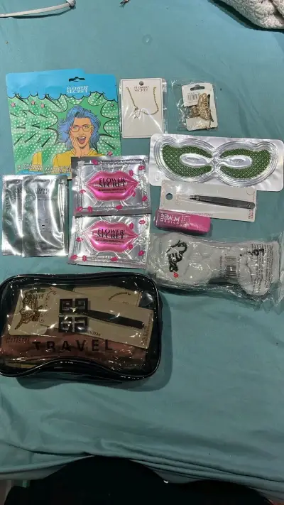 Set de cuidado personal Flower Secret - miniatura 1