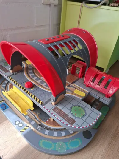 Set de pista de tren infantil - miniatura 1