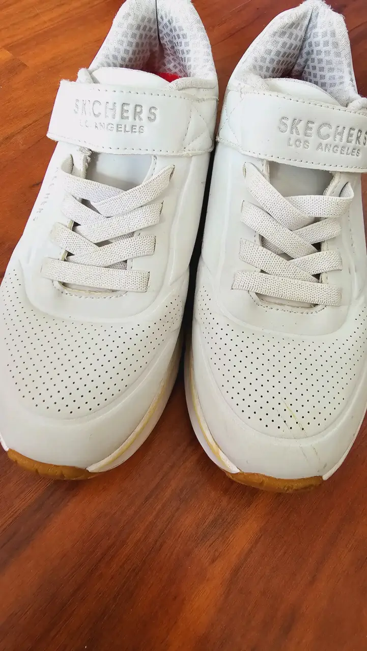 Zapatillas y Chalas. - 1