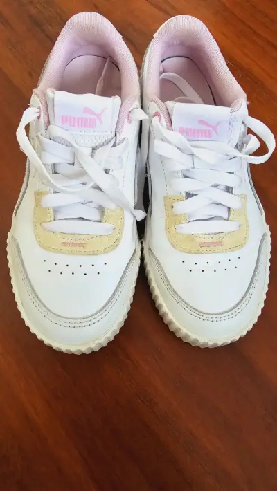 Zapatillas y Chalas. - miniatura 3