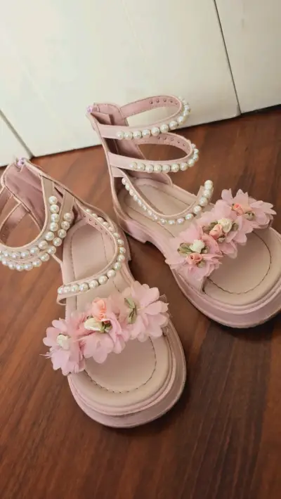 Zapatillas y Chalas. - miniatura 6