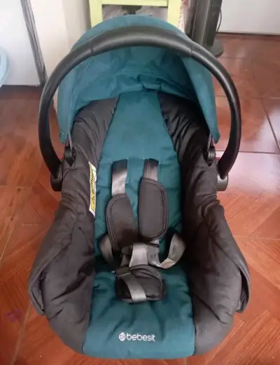 Silla de auto Bebesit negra y azul - miniatura 1