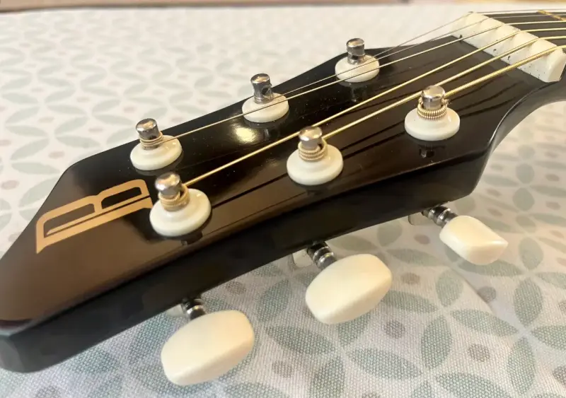 Guitarra acustica Bilbao - 4