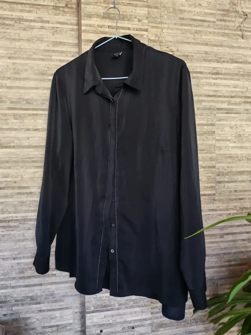 Camisa negra de vestir - 1