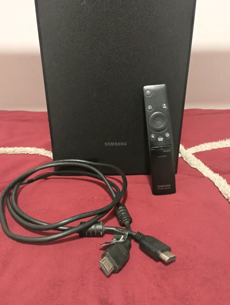 Barra de sonido Samsung con subwoofer - 2