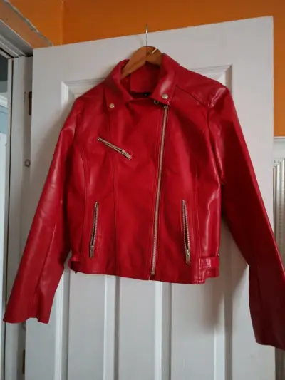 Chaqueta de cuero rojo - miniatura 2