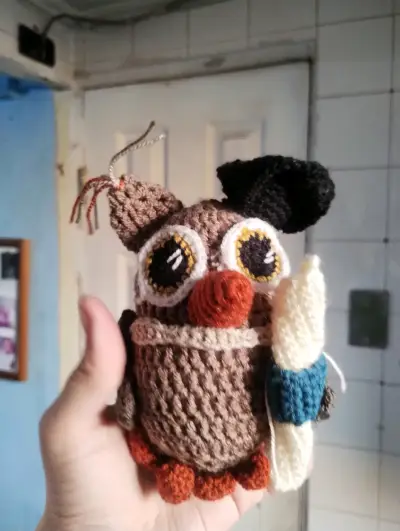 Muñeco tejido de búho amigurumi - miniatura 3