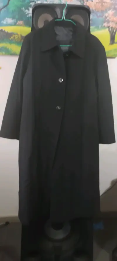 Abrigo rojo elegante para mujer - miniatura 2