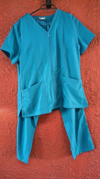 Conjunto Calipso de uniforme médico mujer - miniatura 1