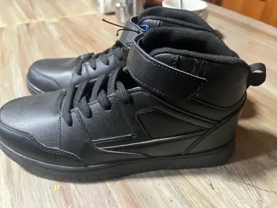 Zapatillas negras deportivas - miniatura 2