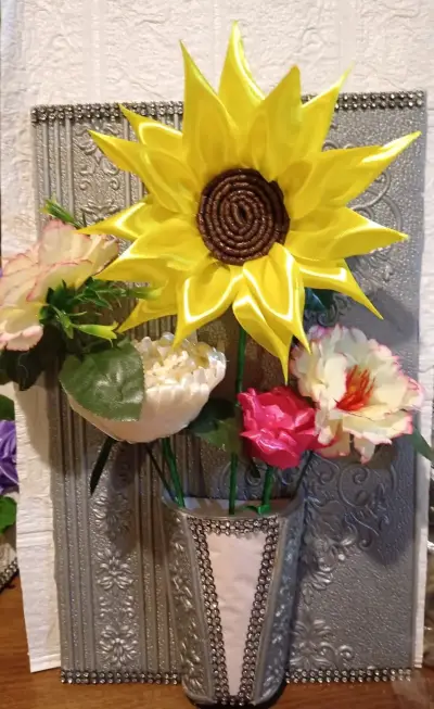 Arreglo floral con peluche en bolso - miniatura 4