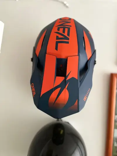 Casco motocross azul y naranja - miniatura 2