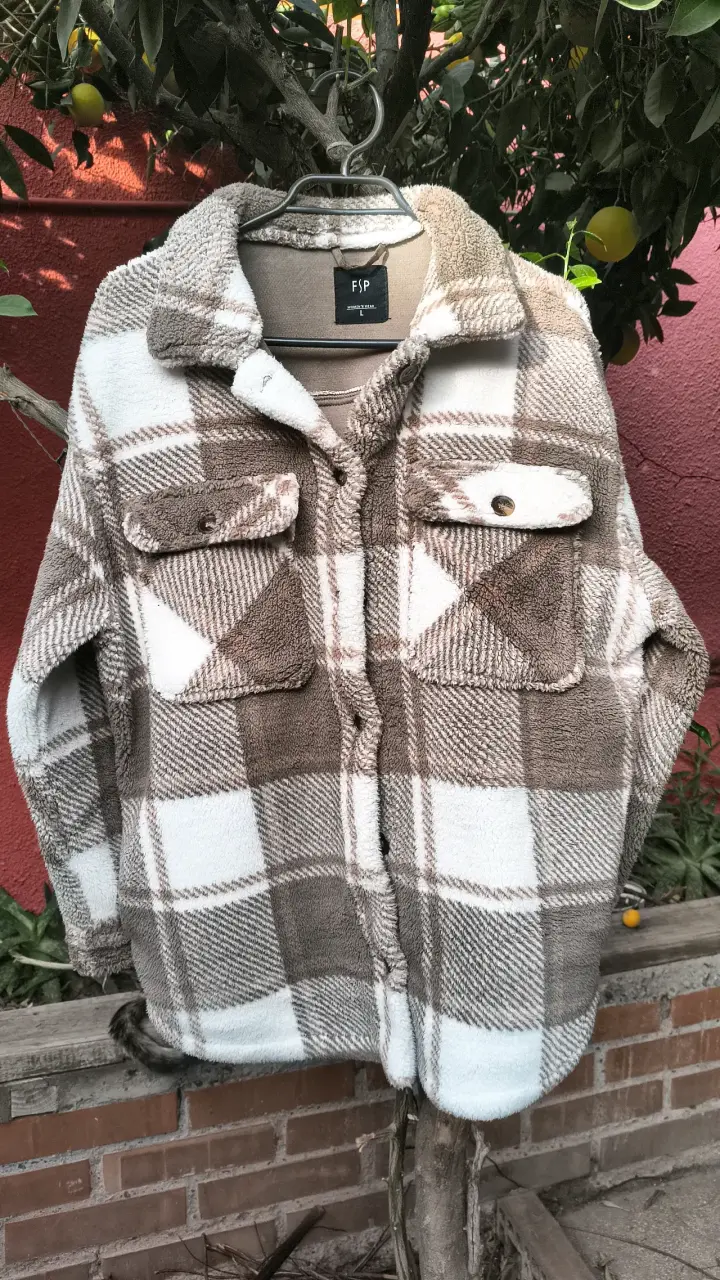 Chaqueta estilo corderito a cuadros mujer - 5