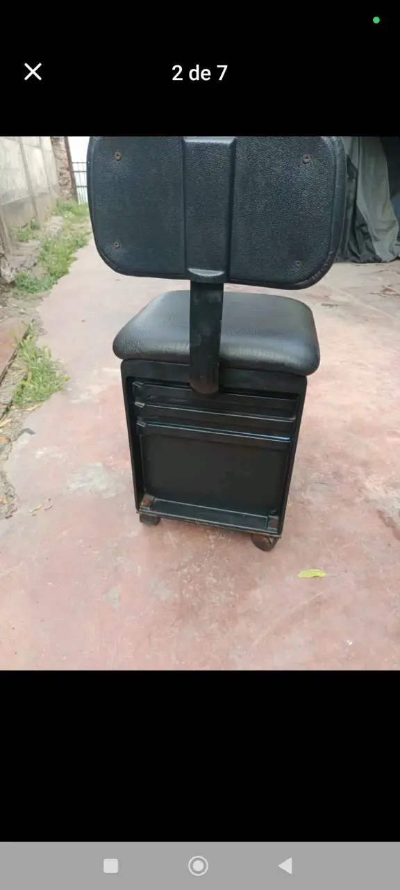 Silla de oficina negra,peluqueria,con estantes - 6