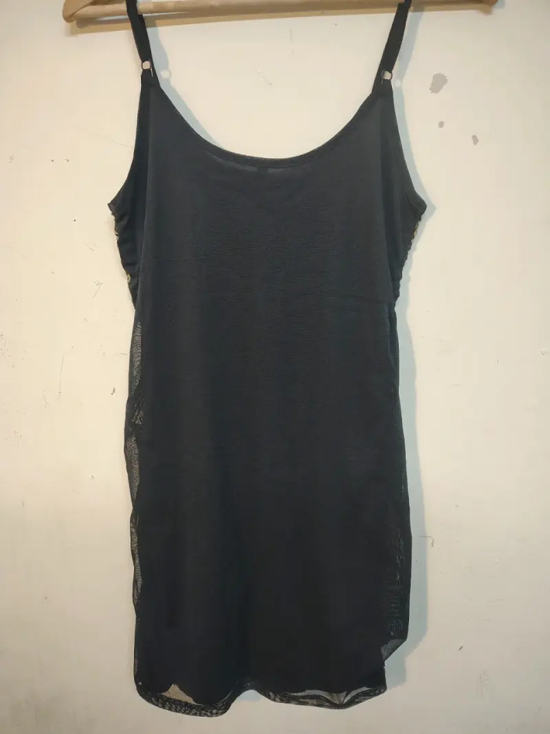 Vestido negro con lentejuelas - 2