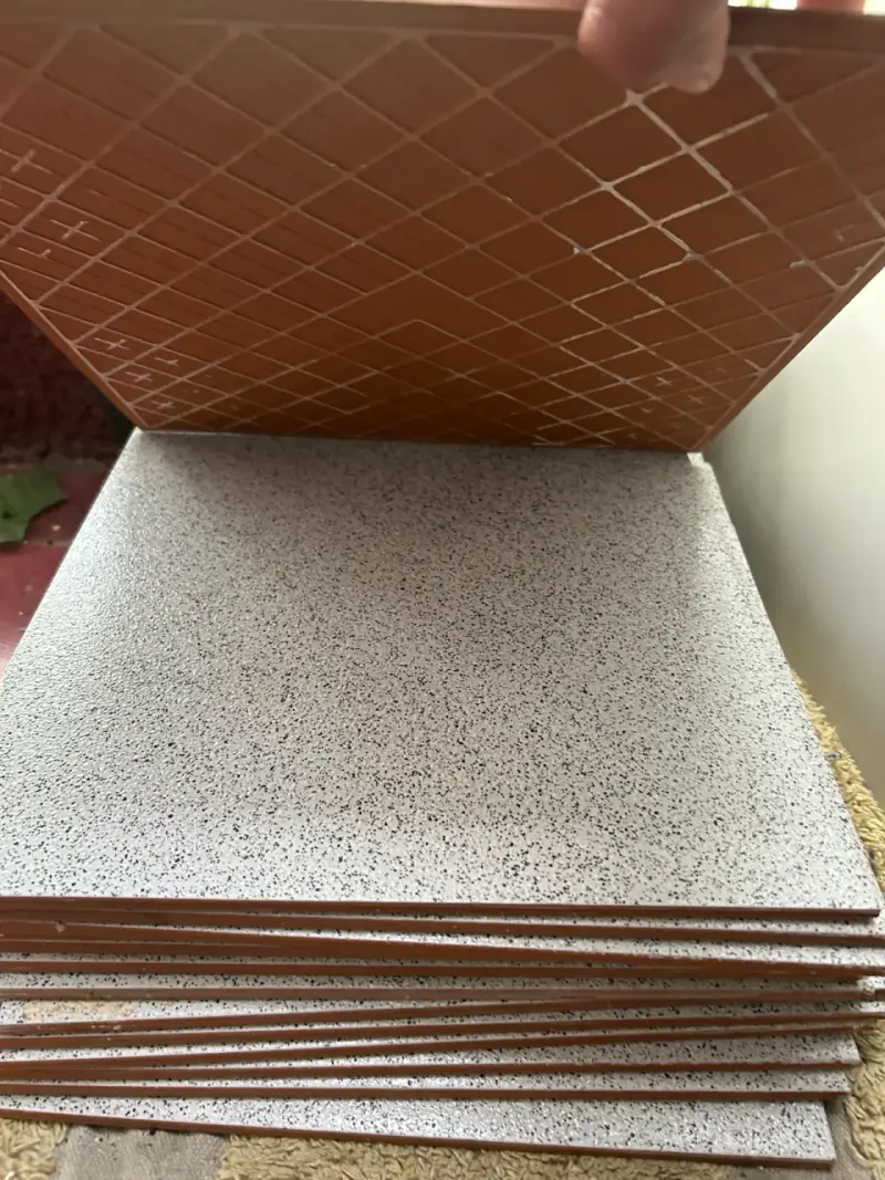 Baldosas cerámicas antideslizantes - 2