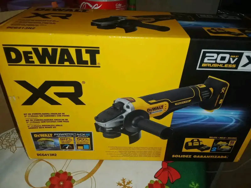 Esmeriladora DeWalt 20V con accesorios - 2