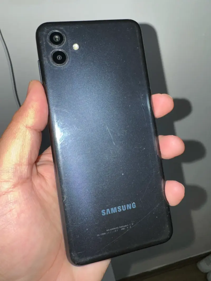 Samsung Galaxy A04 - 1