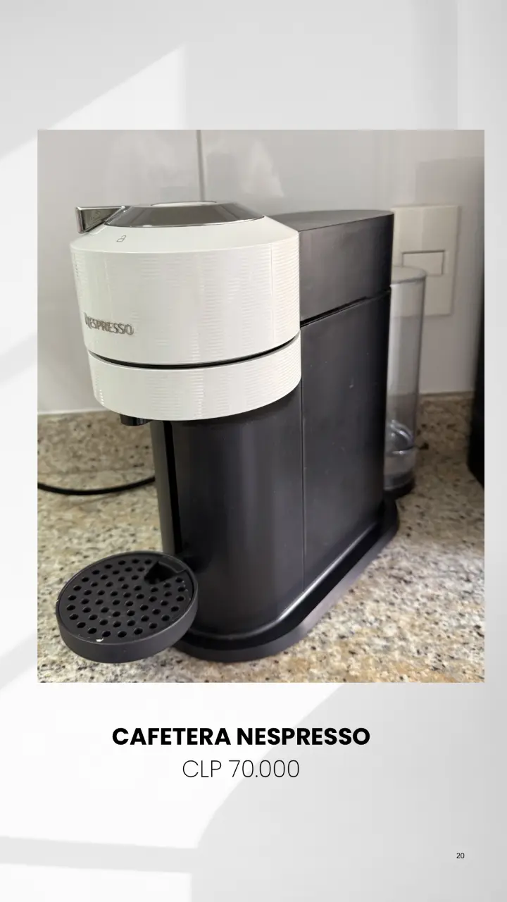 Cafetera Nespresso blanca