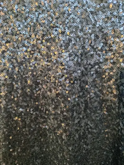 Vestido corto de lentejuelas negro - miniatura 3