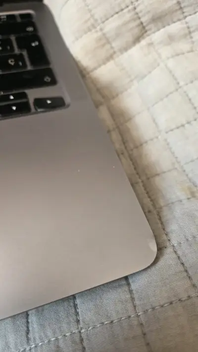 MacBook Air usado en buen estado - miniatura 5