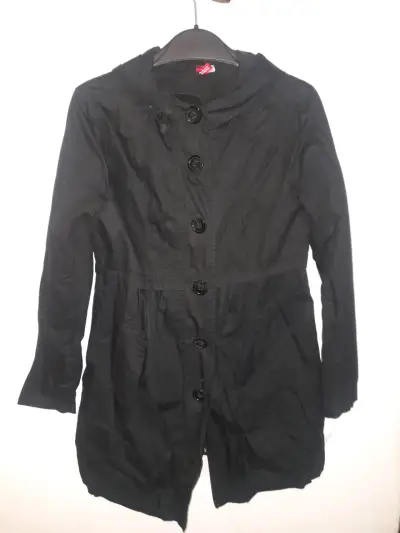 Gabardina negra con capucha - miniatura 1