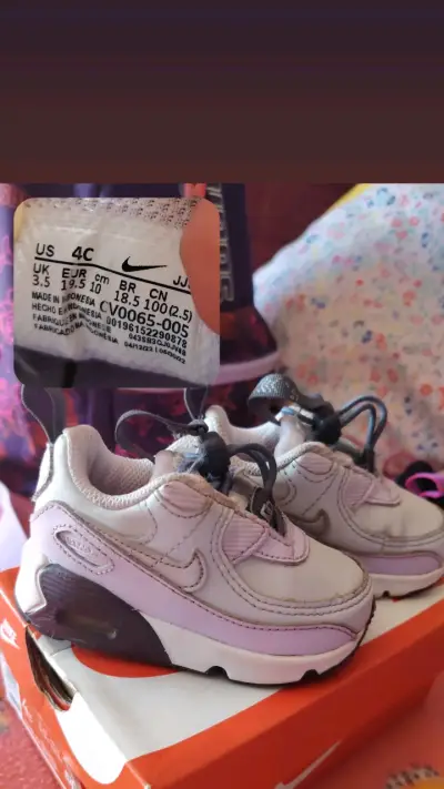 Zapatillas negras para bebé - miniatura 3