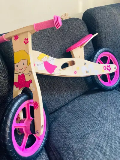 Bicicleta de equilibrio infantil - miniatura 2