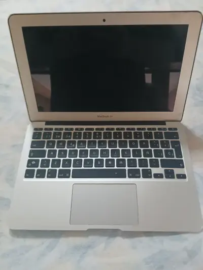 MacBook Air 13” Modelo A1465 - miniatura 1