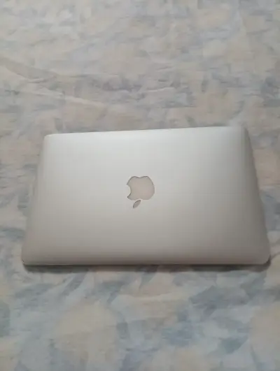 MacBook Air 13” Modelo A1465 - miniatura 2