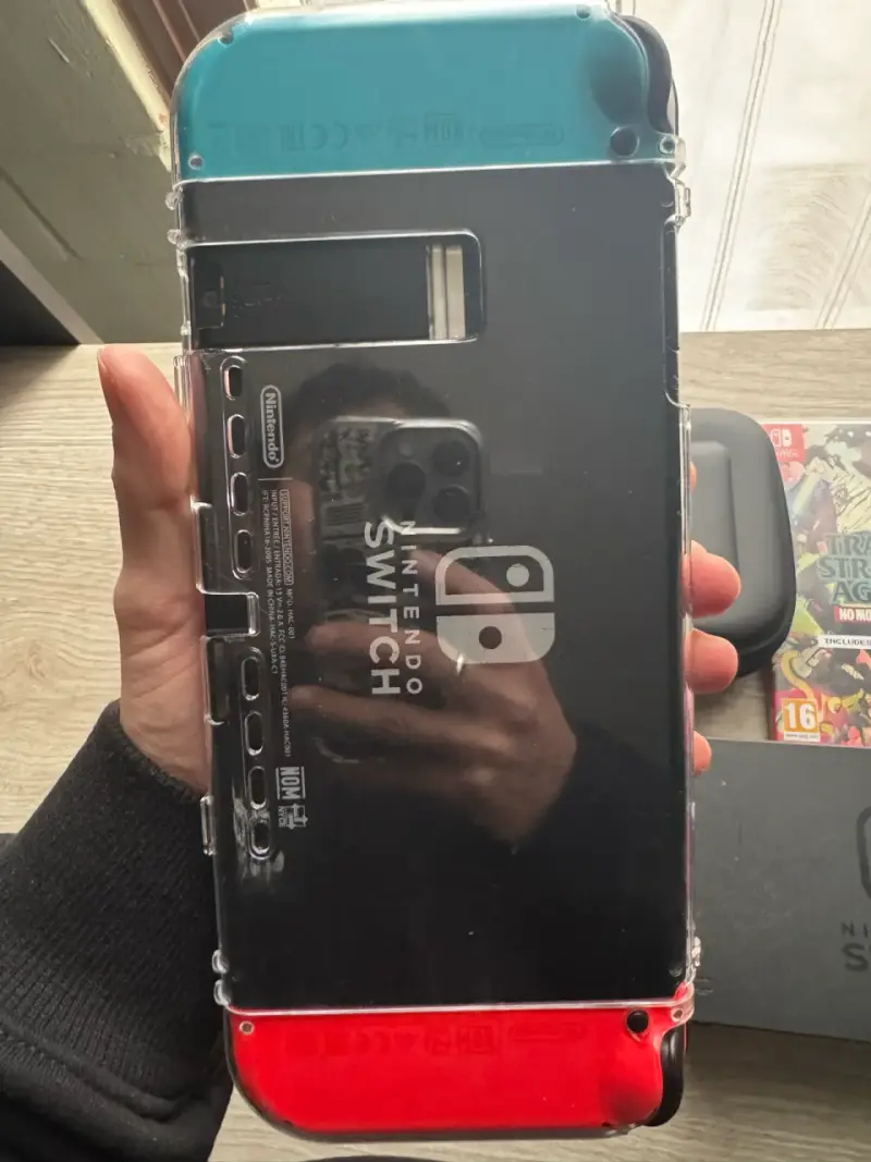 Consola Nintendo Switch 32gb + juego - 5